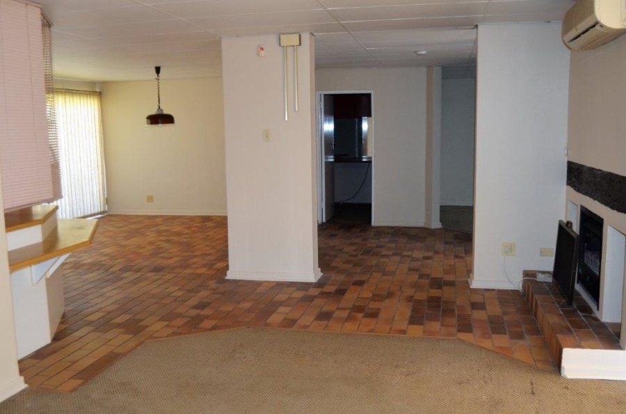4 Bedroom Property for Sale in Fichardt Park Free State